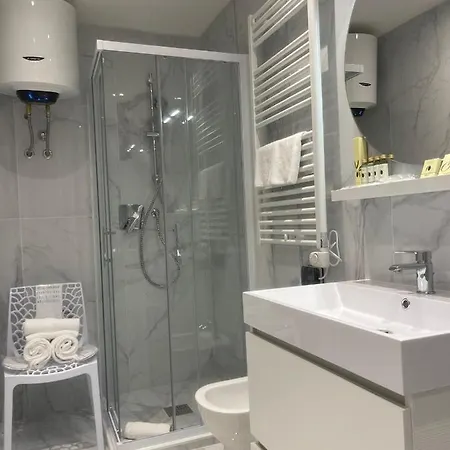 Апартаменти White Center *