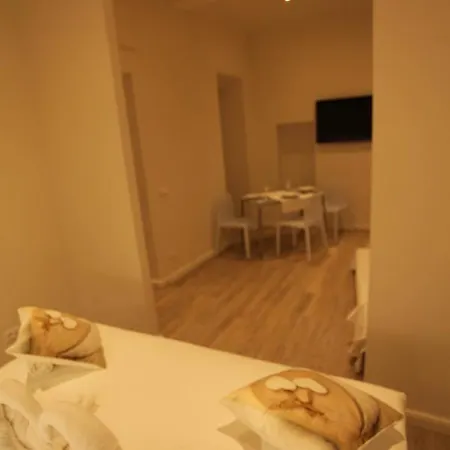 Апартаменти White Center *